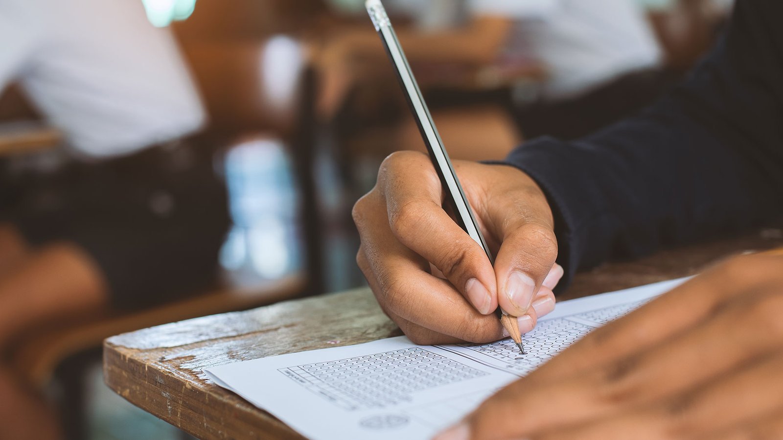 Home how to guide students parents on reducing exam stress.jpg