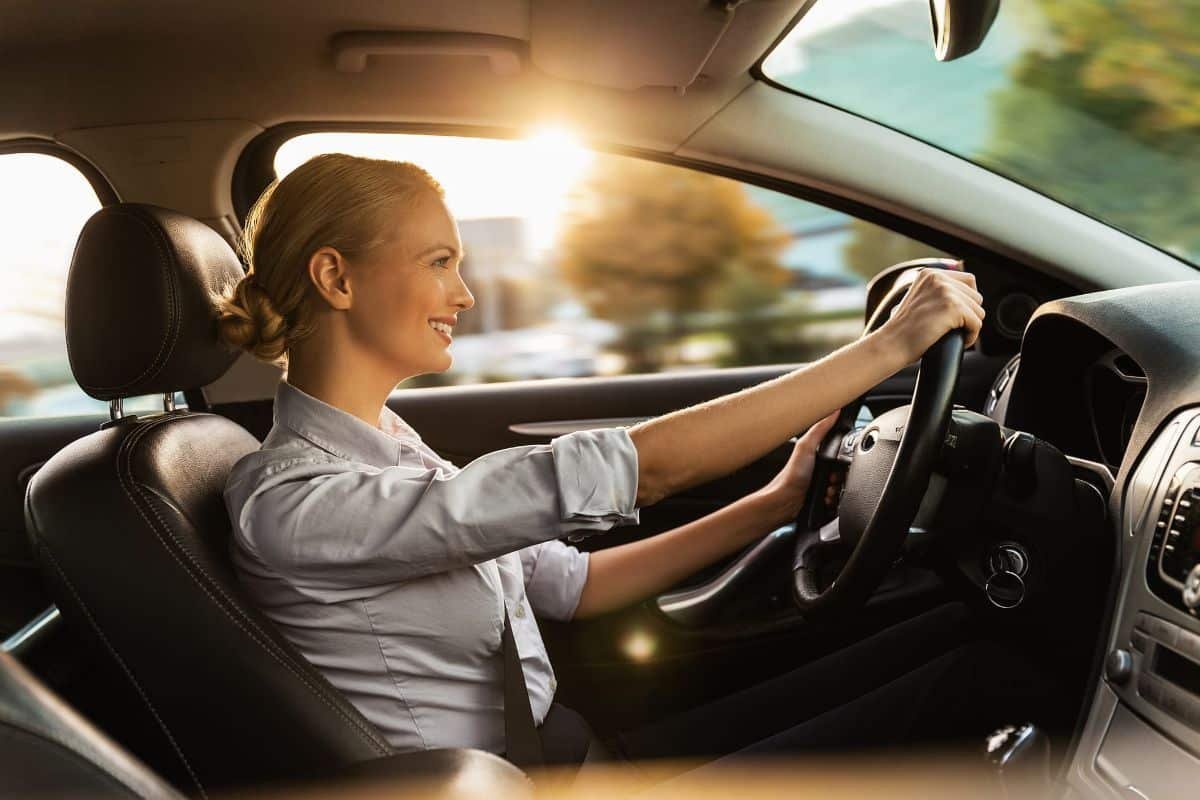 Home how to drive an automatic car.jpg